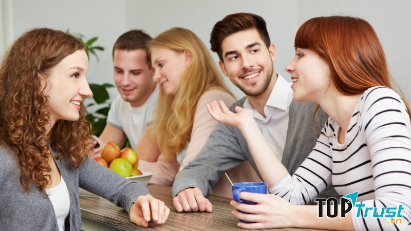 Hãy cởi mở, trò chuyện với nhau nhiều hơn