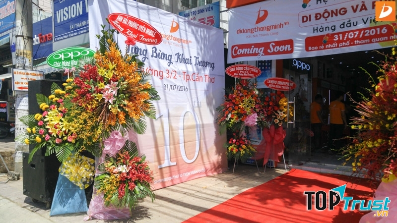 Hình ảnh ngày khai trương showroom đầu tiên tại Cần Thơ của didongthongminh