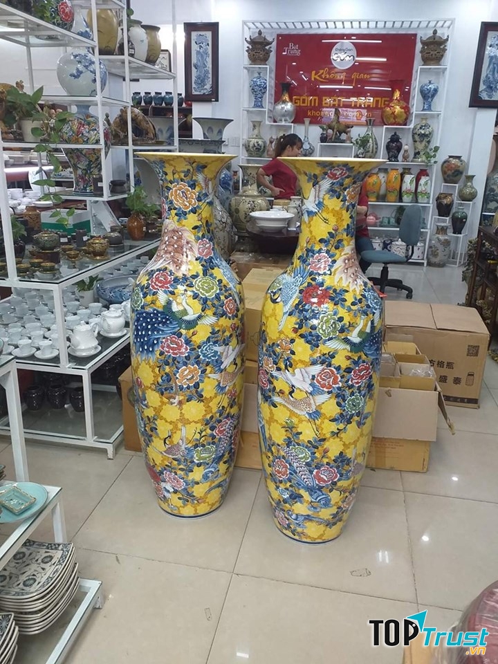 Hệ Thống Cửa Hàng Không Gian Gốm Bát Tràng