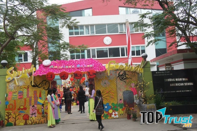 Ngày trường khai trương