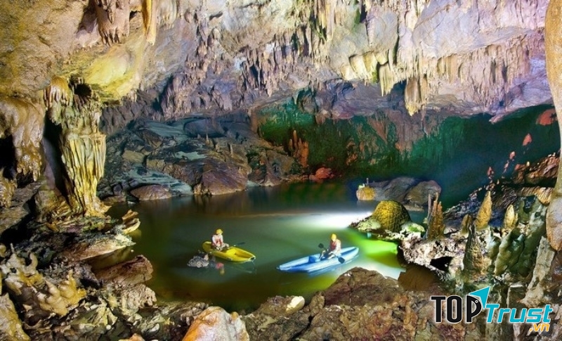 Hệ thống hang động Tú Làn