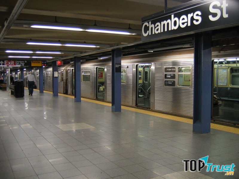 Nhà ga Chambers St.