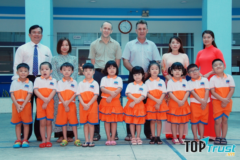 Hệ thống trường Quốc tế Ngôi Sao Nhỏ