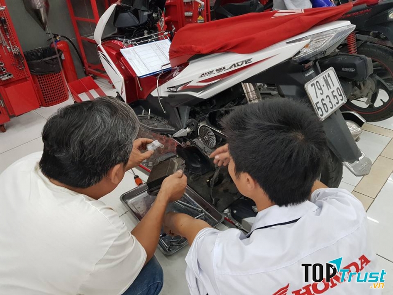 Head Honda Phượng Hoàng