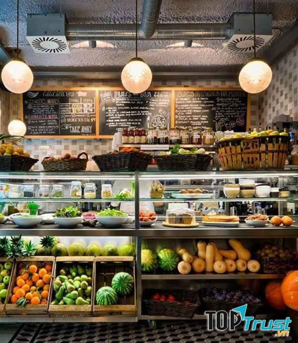 Healing Juice với không gian ngập tràn hoa quả tươi bắt mắt