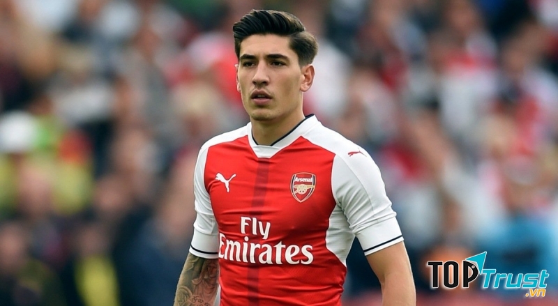 Bellerin thi đấu rất hay ở Arsenal