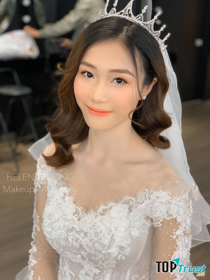 Helen Trương Makeup