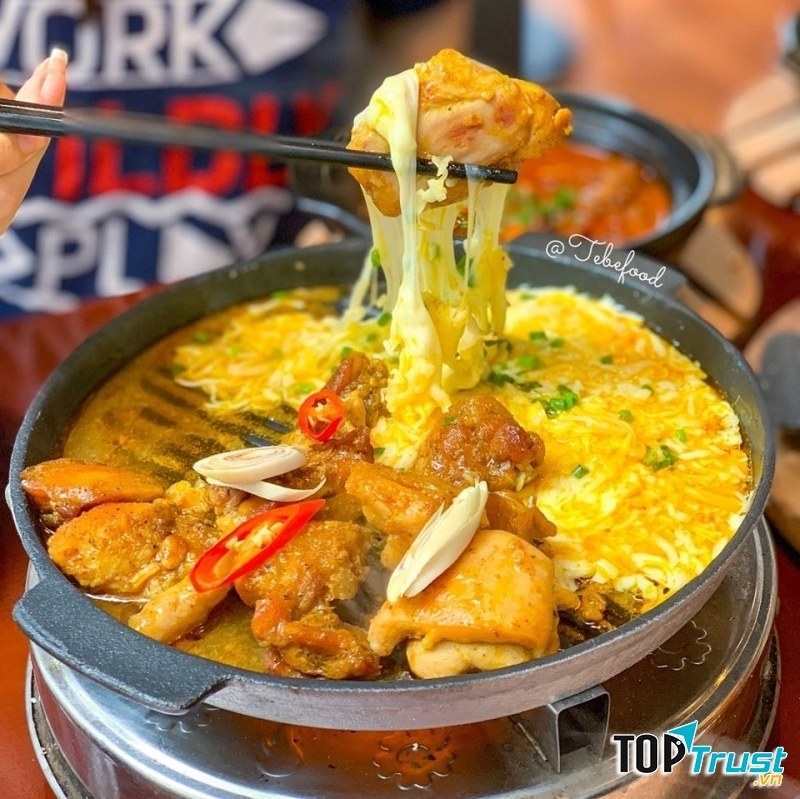 Món ăn bổ dưỡng và giàu năng lượng, hương vị lại rất dễ ăn, bạn có thể thưởng thức vào bất cứ thời gian nào trong ngày cũng đều ngon miệng.