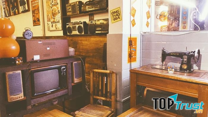 Những đồ vật cũ dùng để trang trí