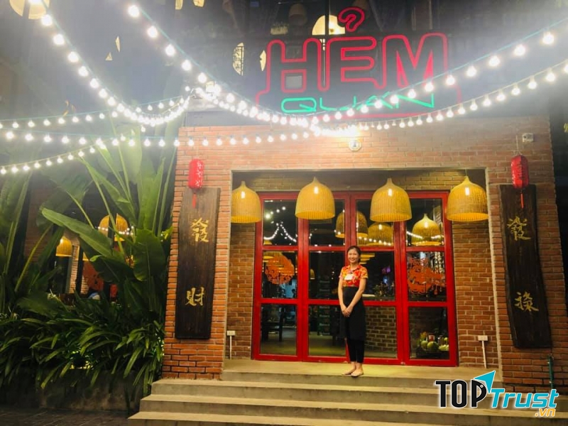 Hẻm quán - Tuyên Quang