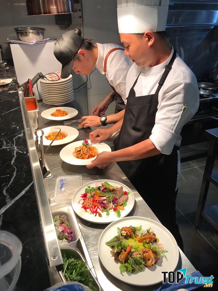 Hẻm Spaghetti - Nguyễn Oanh