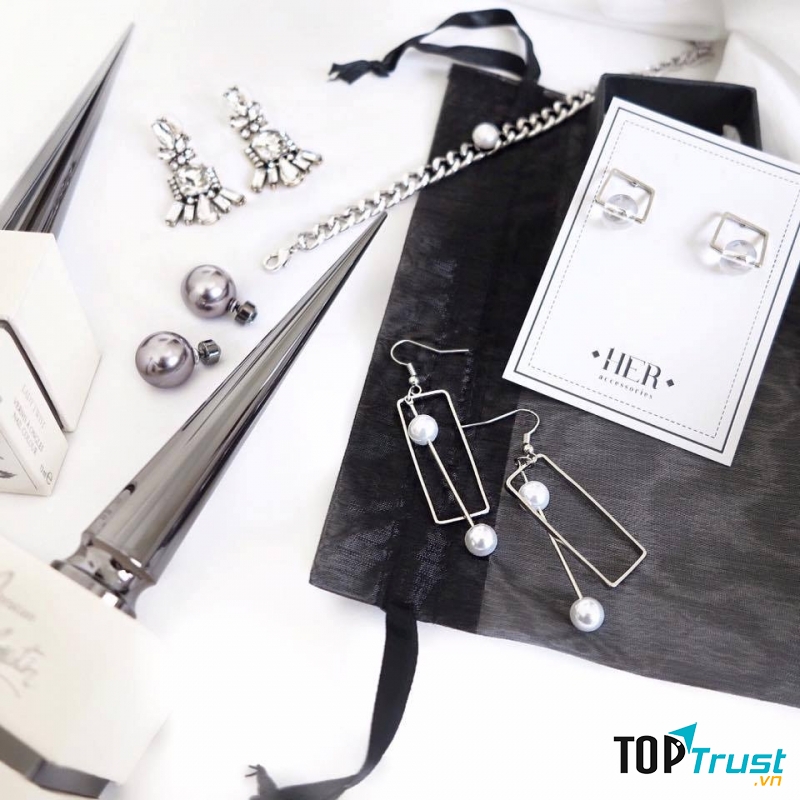 Một số mẫu phụ kiên của HerAccessories