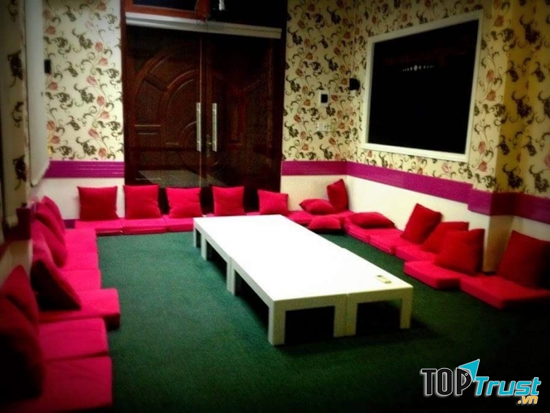 Phòng phim rộng rãi thoải mái với sức chứa trên 20 người