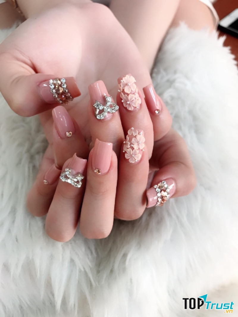 Hiên Trần Nail