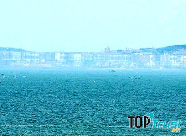 Ảo ảnh thành phố trên biển ở Trung Quốc