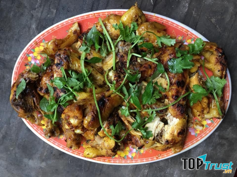 Gà nướng được đặt hàng nhiều nhất tại quán