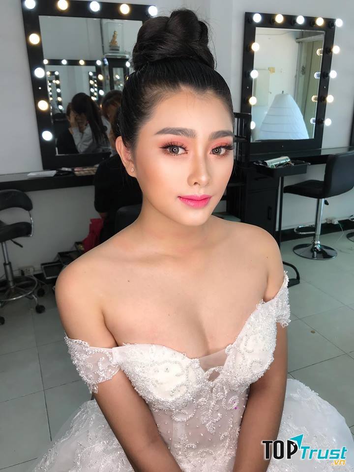 Hiếu Phạm Make Up