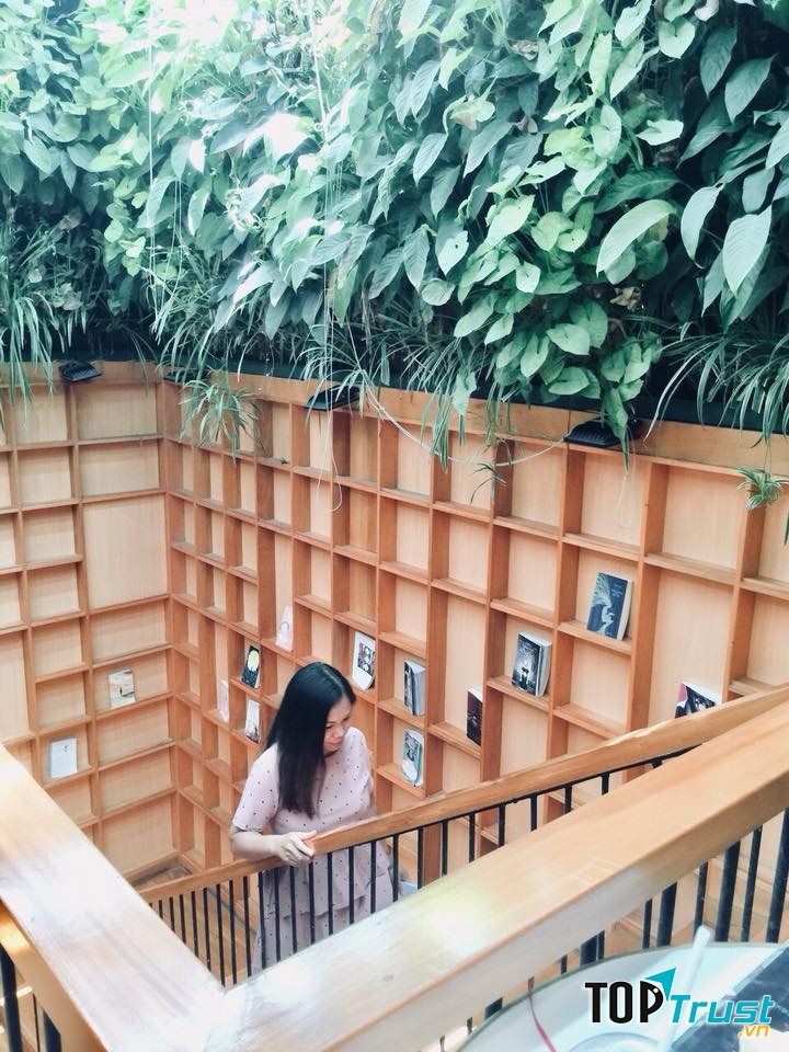 Hiệu sách Nhã Nam