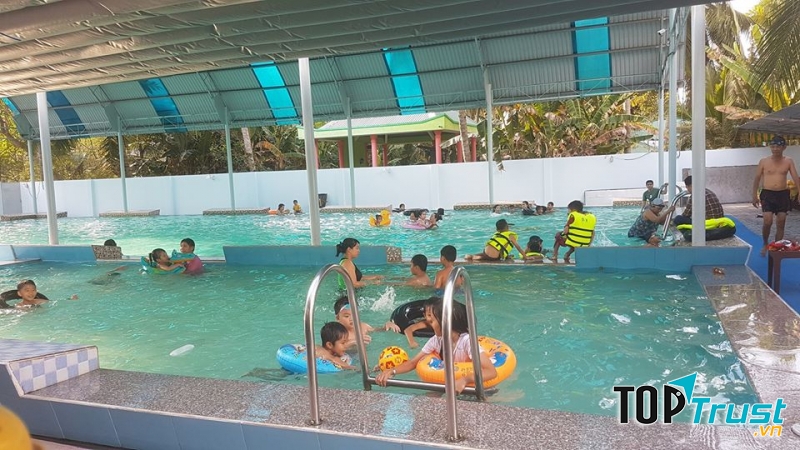 Hồ bơi Biển Xanh