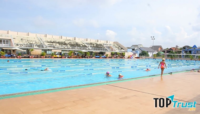 Hồ bơi Rạch Miễu