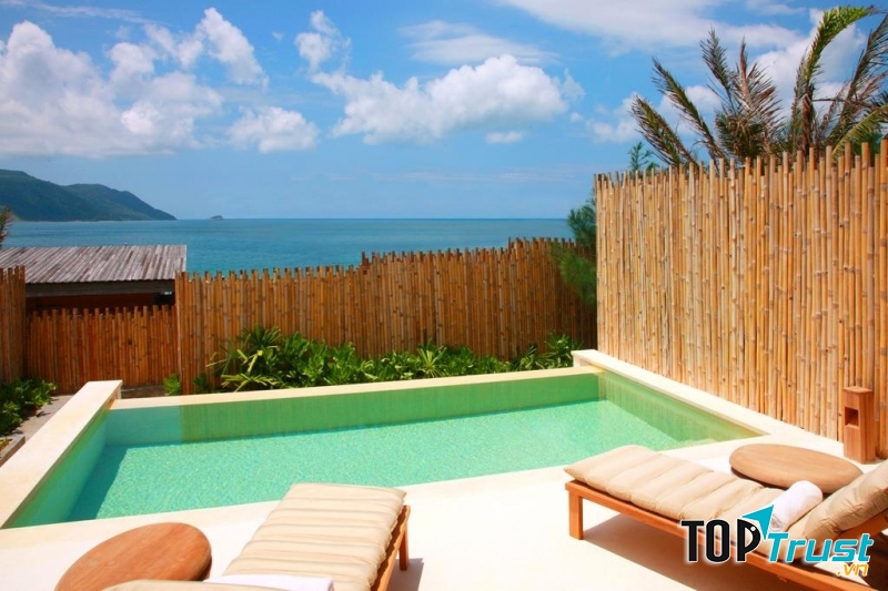 Hồ bơi ở Six Senses Côn Đảo