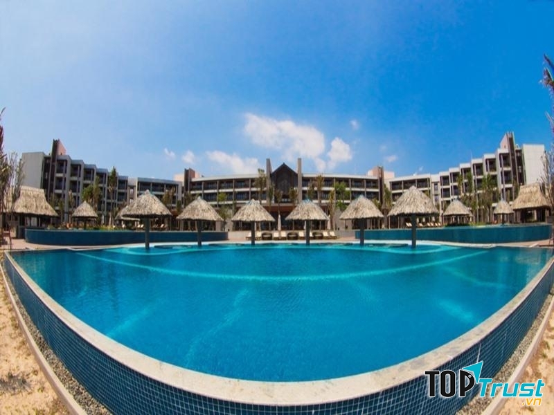 Hồ bơi ở Vietsovpetro Hồ Tràm