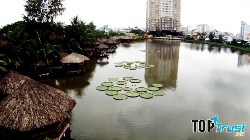 Khu du lịch Văn Thánh