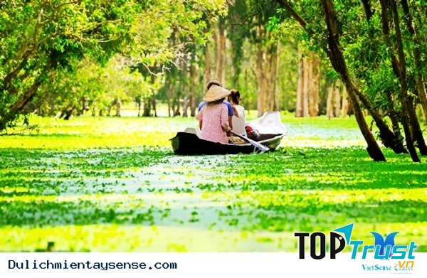 Sự hòa quyện sắc màu thiên nhiên của hồ Búng