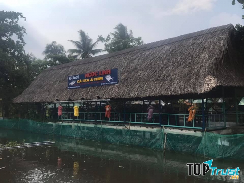 Hồ câu cá giải trí Ngọc Linh