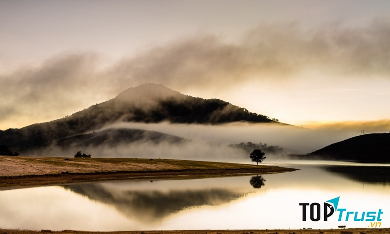 Hồ Đan Kia – Suối Vàng