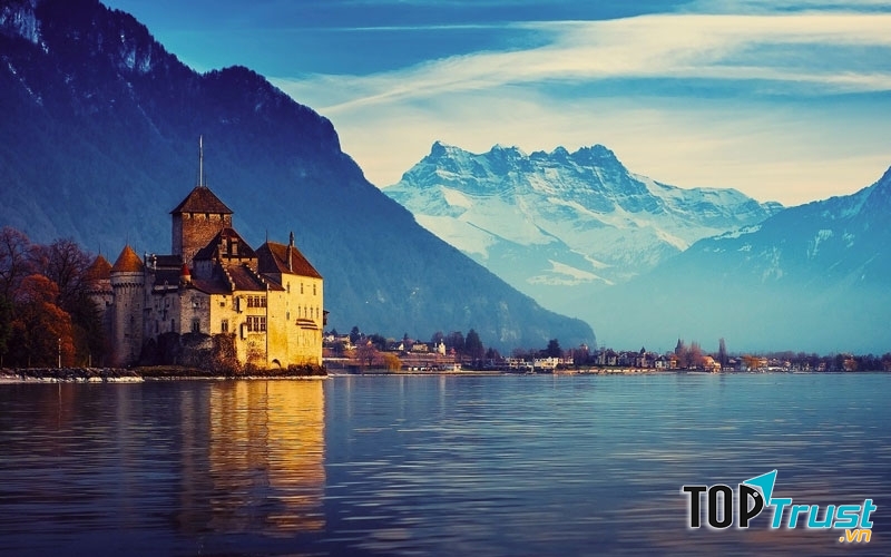 Hồ Geneve hay còn được người quen gọi là hồ Léman hay Hồ Chanh