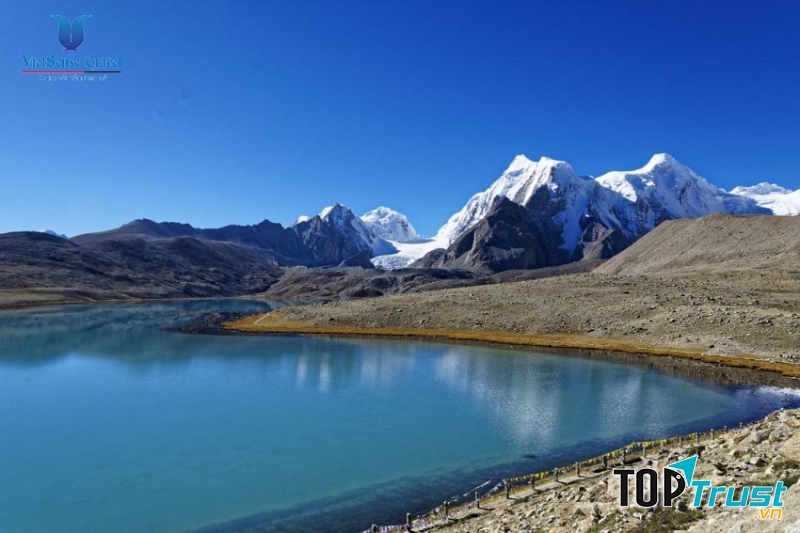 Hồ nước Gurudongmar nằm ở phía bắc của bang Sikkim