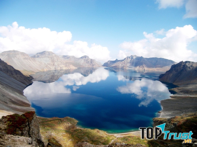 Hồ Mount Katmai Crater (Alaska)