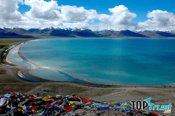 Hồ Namtso gắn bó chặt chẽ với đời sống vật chất lẫn tinh thần của người Tây Tạng