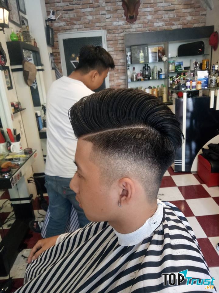 Hồ Quyền Barber Shop là hiệu tóc nam được yêu thích tại Long An