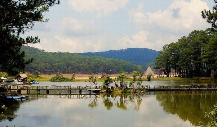 Hồ Đankia - Hồ Suối Vàng hoang sơ mà nên thơ của Đà Lạt