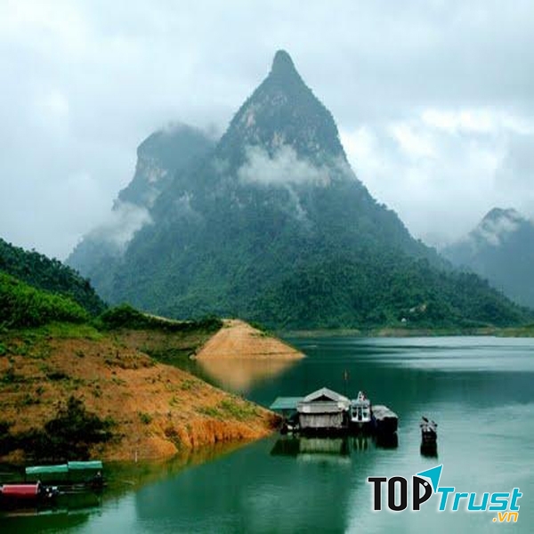 Hồ thủy đện Na Hang - Tuyên Quang
