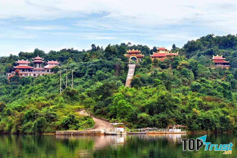 Hồ Truồi