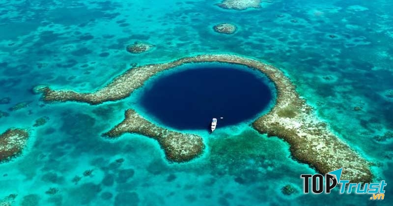 Hố xanh vĩ đại ở Belize