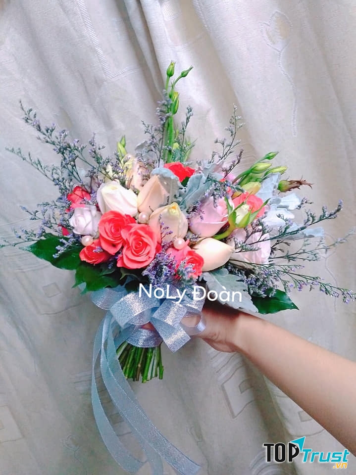 Nhiều mẫu hoa sắc sảo tươi đẹp