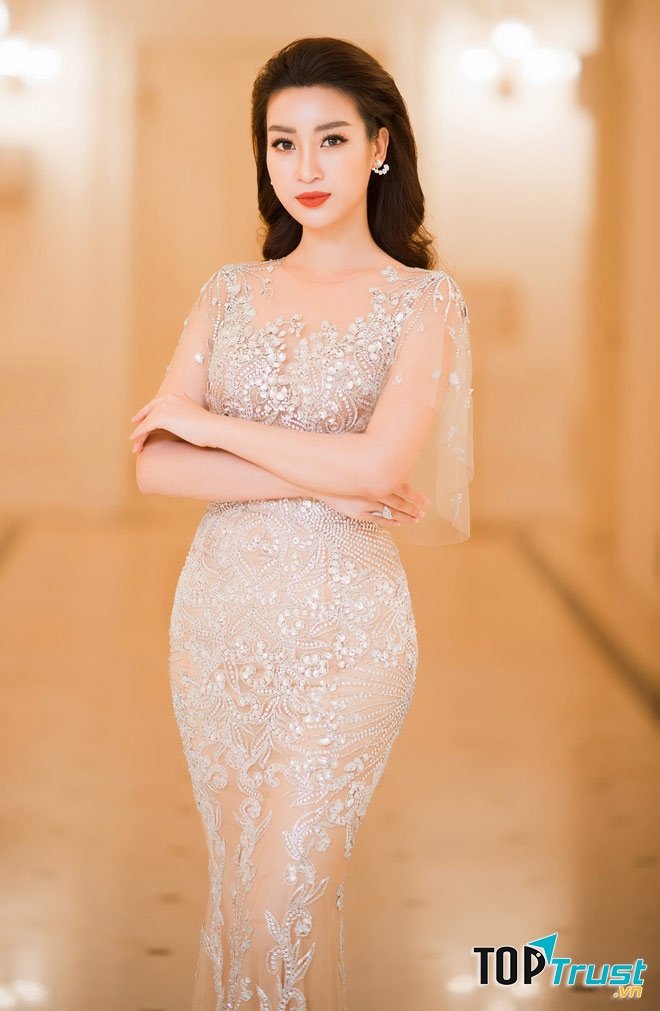 Hoa hậu Đỗ Mỹ Linh