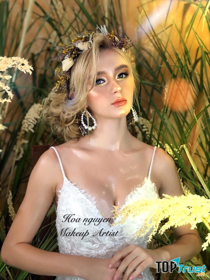 Hoa Nguyen Makeup