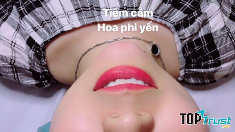 Hoa Phi Yến Beauty