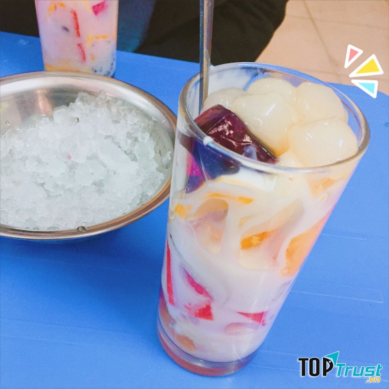 Hoa quả dầm - Ngõ 187 Chùa Láng, Đống Đa (12k)