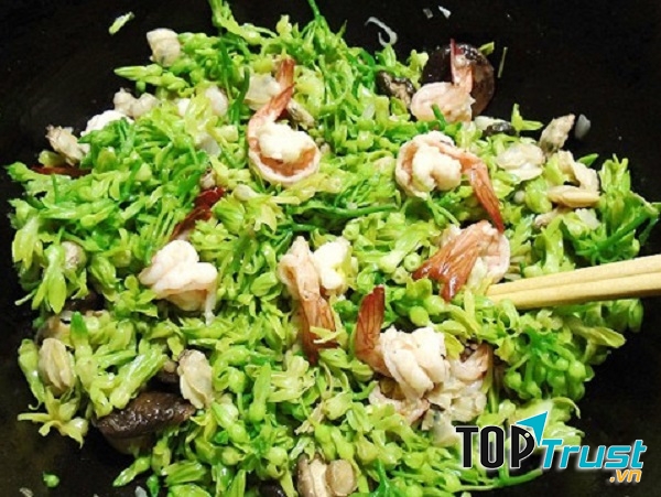Hoa thiên lí xào thập cẩm