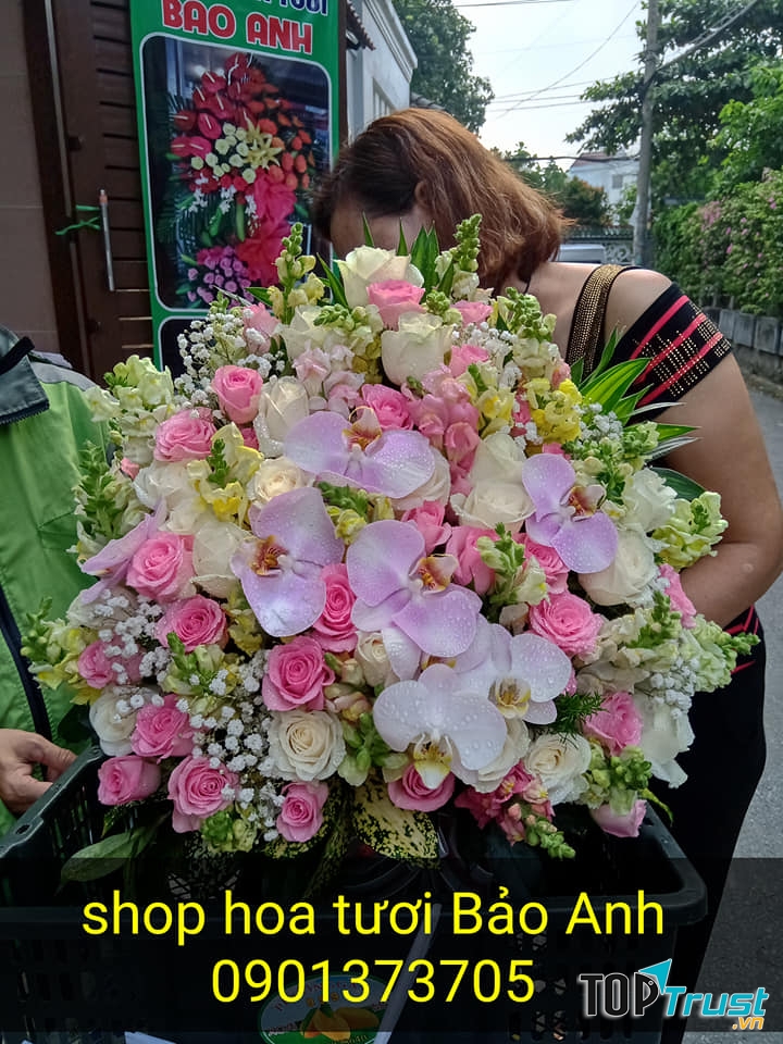 Giỏ hoa chúc mừng