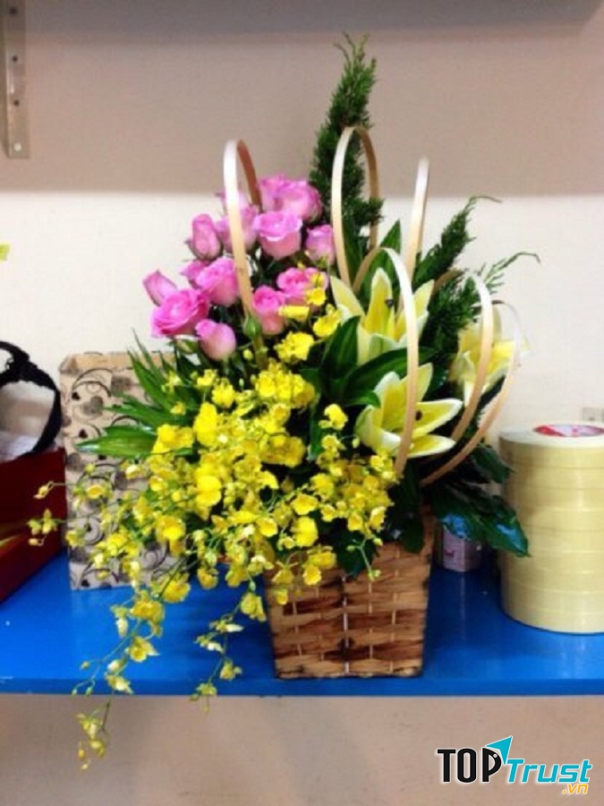Hoa giỏ chúc mừng