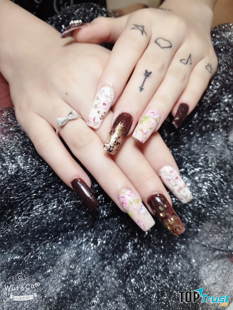 Hoài Linh Nail