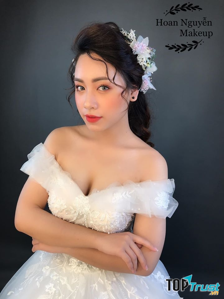 Hoan Nguyễn makeup (Tùng Lâm Studio)