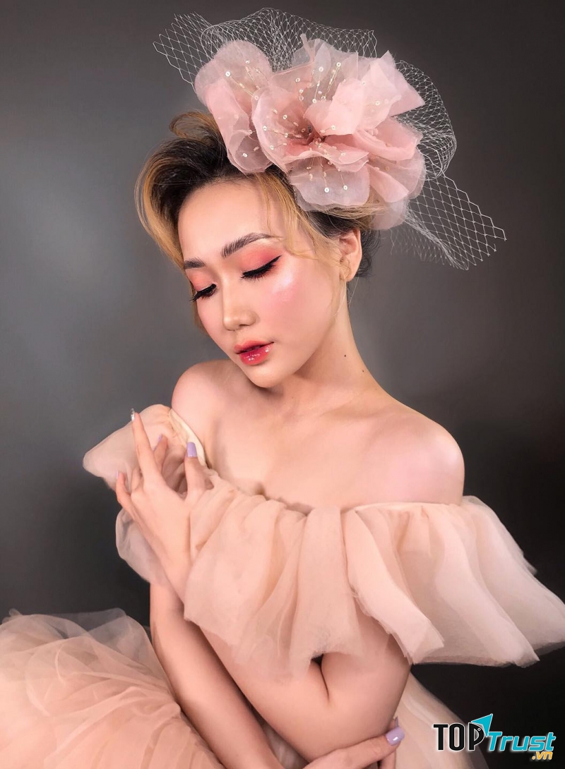 Hoang anh MAKEUP Academy